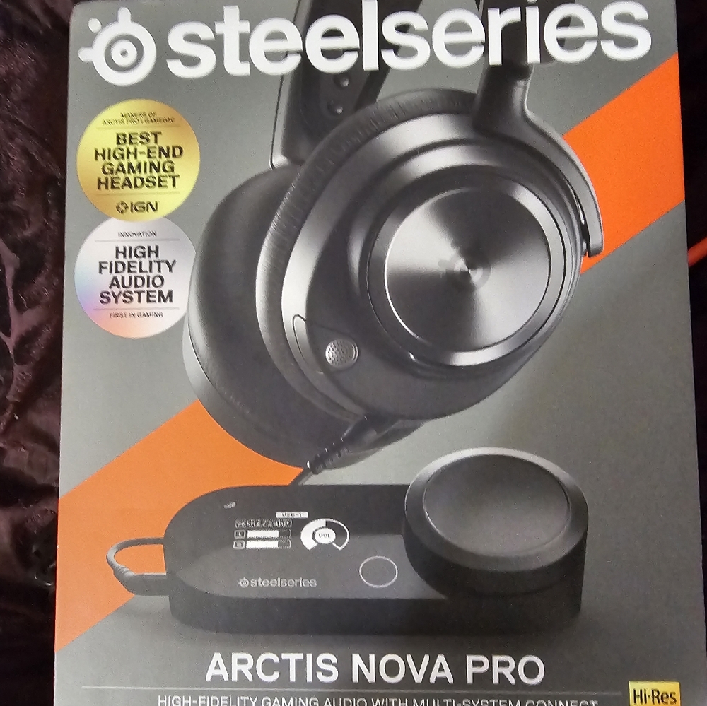 Steelseries arctis nova pro wired Multi-System headset PC/PS5/PS4